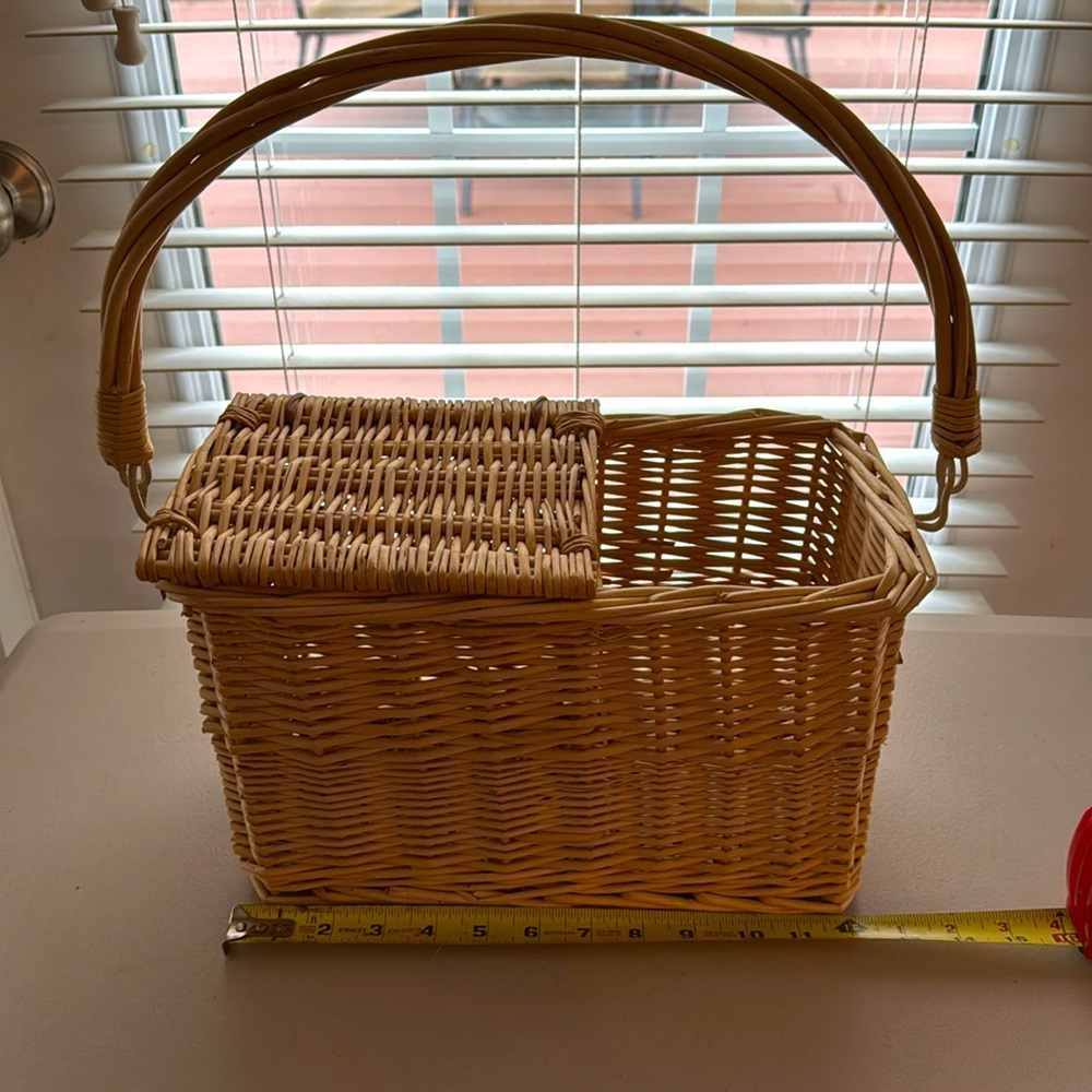 Wicker Picnic basket Swing handle. Half lidded with open compartment for bottle